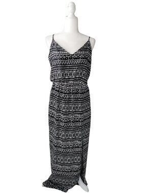 FOREVER 21 Geometric Print Maxi Dress - Black & White - Size Medium